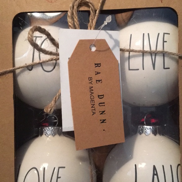 BNWT RAE DUNN ORNAMENTS - Picture 2 of 2